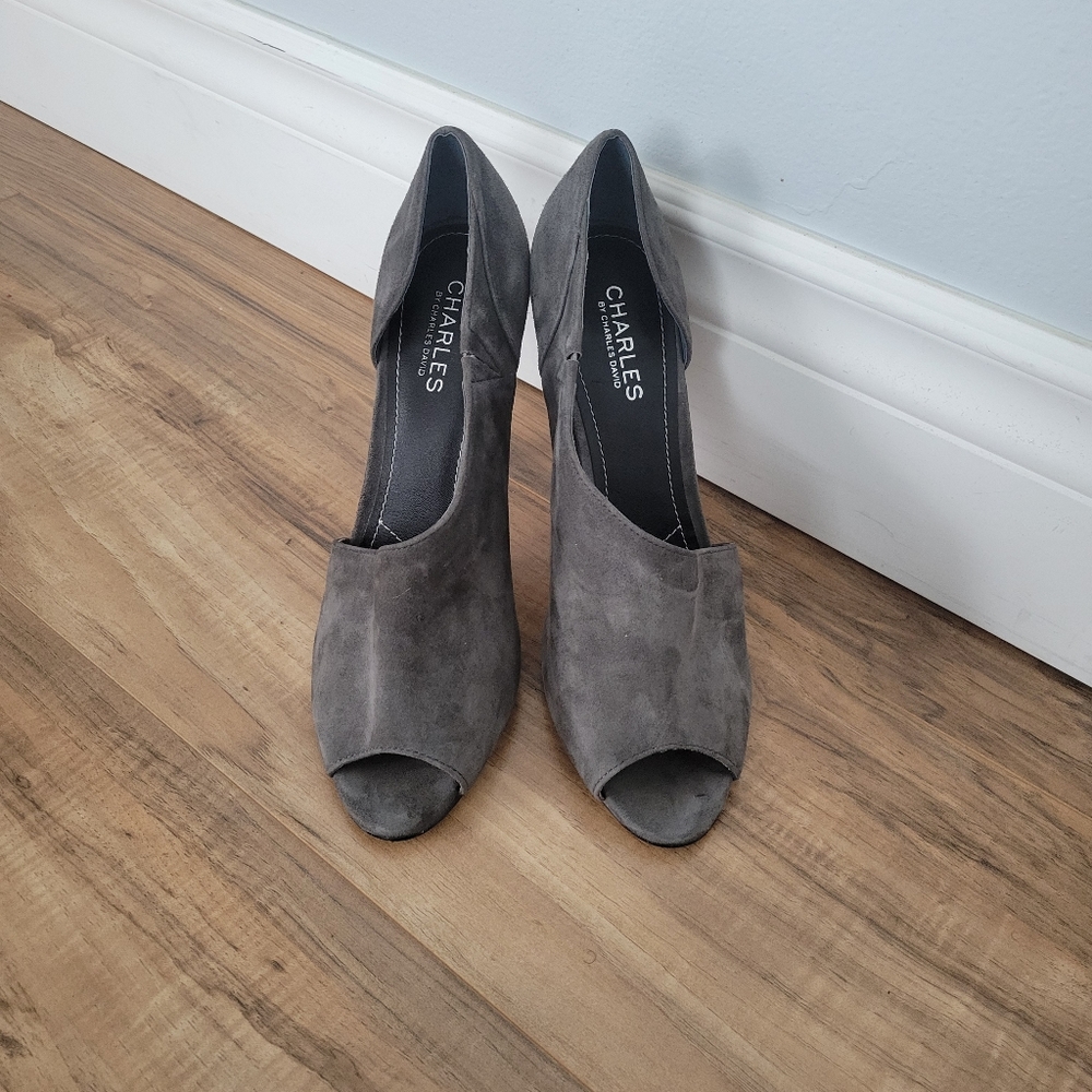 Charles David, Ladies Grey Peep Toe, Suede D'orsay Shoes, Size 9.5